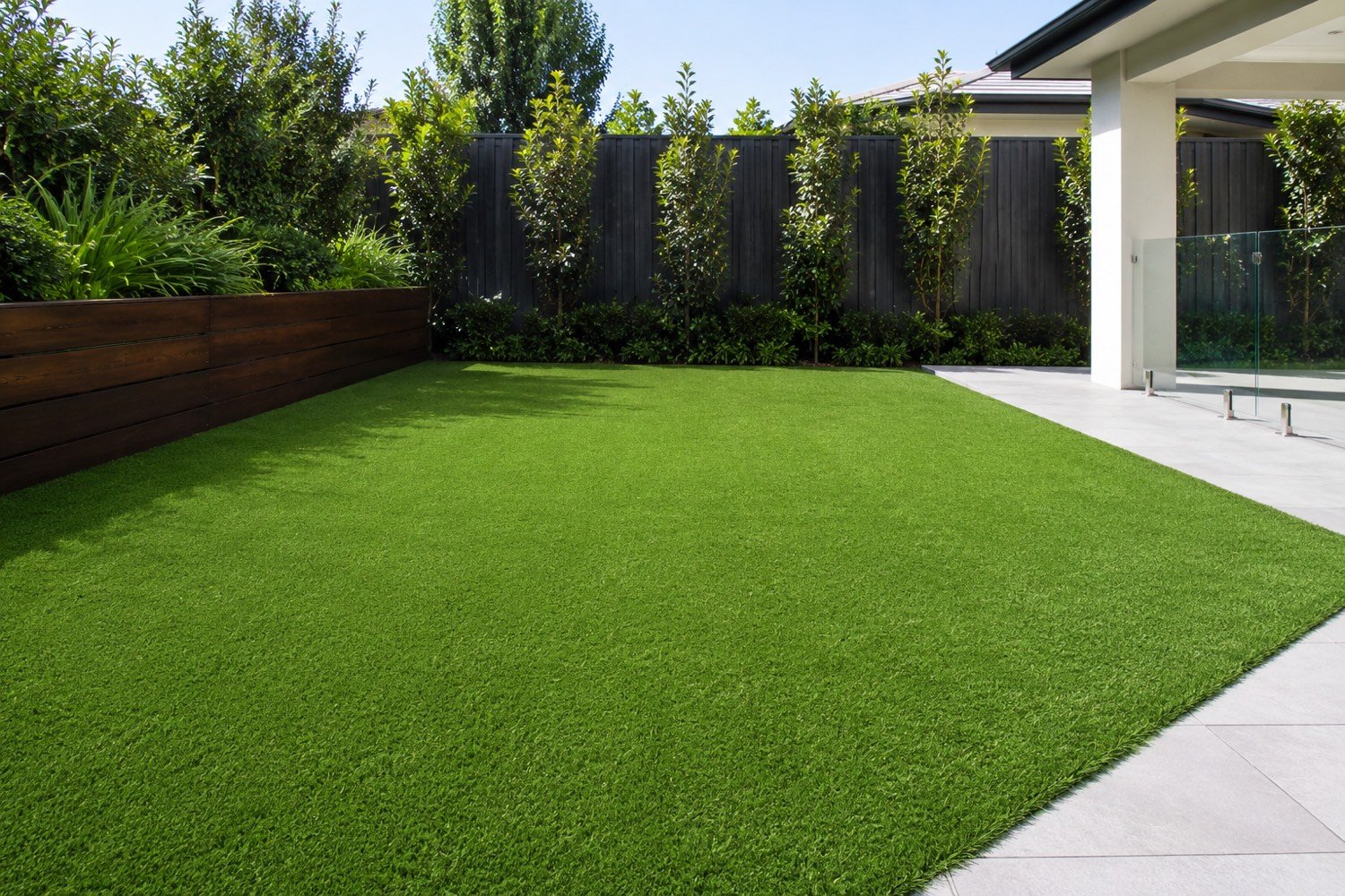 Artificial lawn